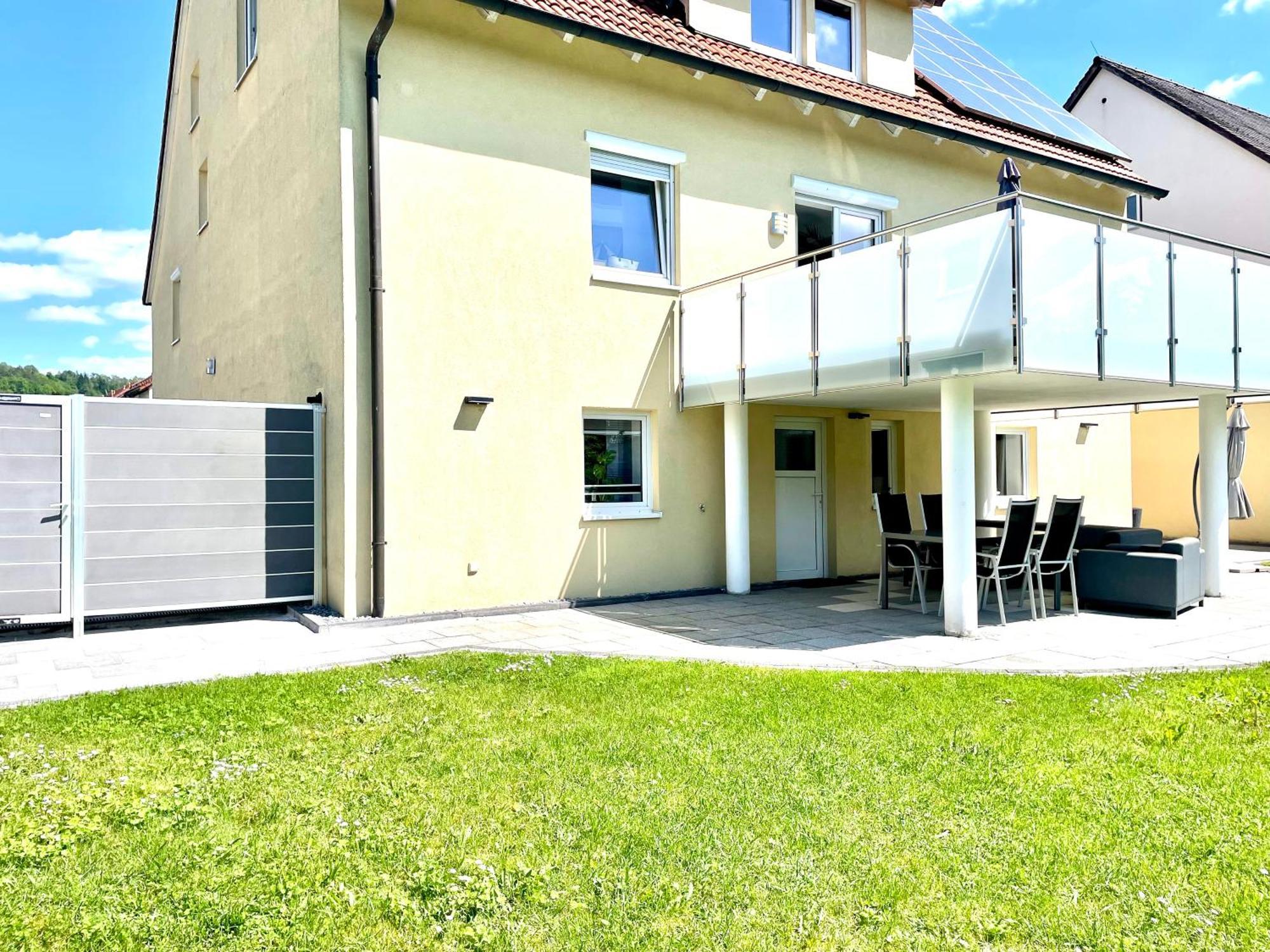 Stilvolles Designappartment Mit Terasse & Garten Im Idylischem Биндлах Экстерьер фото